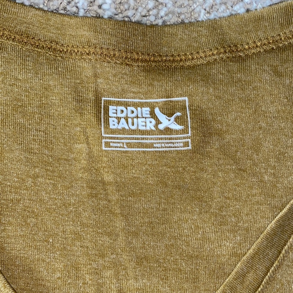 Eddie Bauer V-Neck Short Sleeve Tee in Olive - Picture 2 of 4